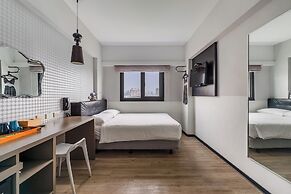 CHECK inn Express Kaohsiung Love River