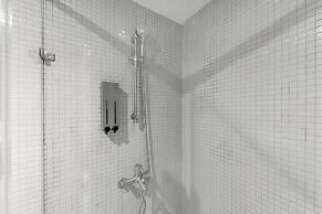 CHECK inn Express Kaohsiung Love River