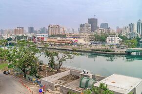 CHECK inn Express Kaohsiung Love River