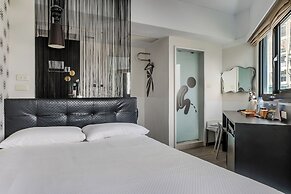 CHECK inn Express Kaohsiung Love River