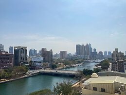 CHECK inn Express Kaohsiung Love River