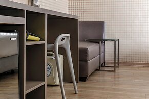 CHECK inn Express Kaohsiung Love River