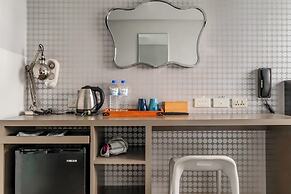 CHECK inn Express Kaohsiung Love River