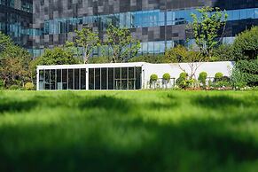 Pan Pacific Serviced Suites Ningbo