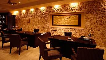 Shigira Bayside Suite Allamanda