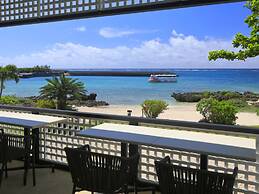 Hotel Breezebay Marina