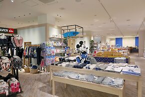 Hotel Breezebay Marina