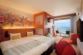 Hotel Breezebay Marina