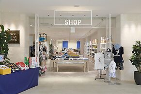 Hotel Breezebay Marina