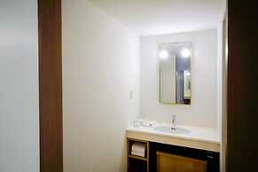 Hotel Breezebay Marina