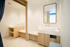 Hotel Breezebay Marina