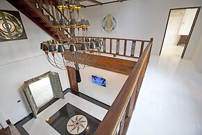 Paradise Island Estate