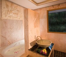 Paradise Island Estate