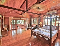 Paradise Island Estate