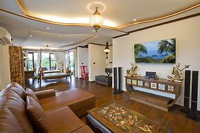 Paradise Island Estate