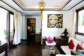 Paradise Island Estate