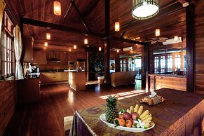 Paradise Island Estate