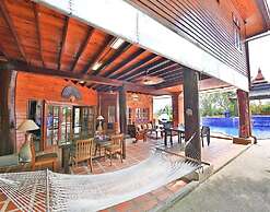 Paradise Island Estate