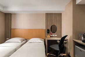 The Riverside Hotel International