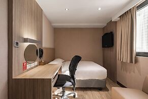 The Riverside Hotel International