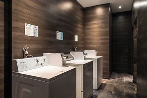 The Riverside Hotel International