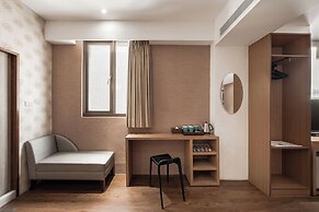 The Riverside Hotel Hengchun