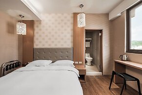 The Riverside Hotel Hengchun