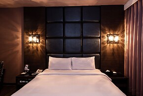 The River Fashion Hotel