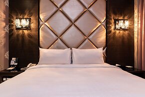 The River Fashion Hotel