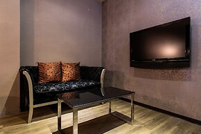 The River Fashion Hotel