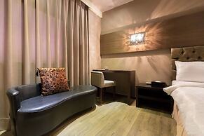 The River Fashion Hotel