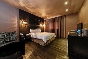 The River Fashion Hotel