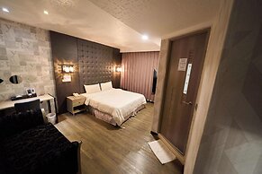 The River Fashion Hotel