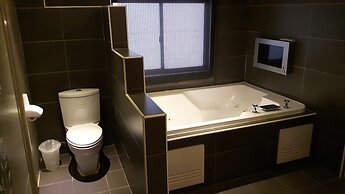 The River Fashion Hotel