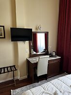 Aktaion Hotel