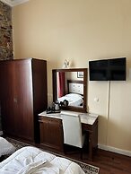 Aktaion Hotel