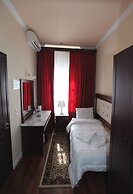 Aktaion Hotel