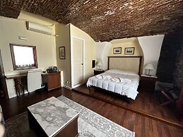Aktaion Hotel