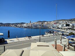 Aktaion Hotel
