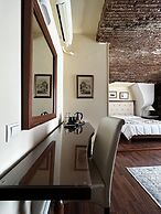 Aktaion Hotel