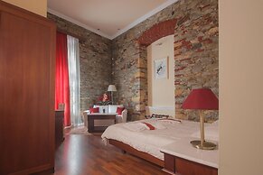Aktaion Hotel