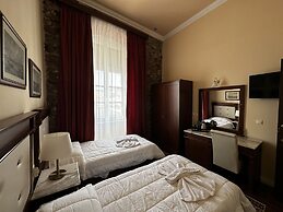 Aktaion Hotel