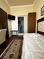 Aktaion Hotel