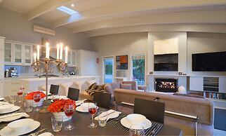 Cloud 9 Luxury Villa