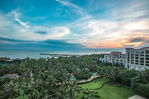 Grand Hotel Haikou (Managed by Accor)