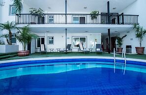 Del Marqués Hotel and Suites
