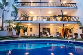 Del Marqués Hotel and Suites