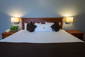 Del Marqués Hotel and Suites