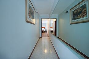 Del Marqués Hotel and Suites