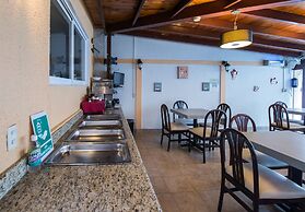Del Marqués Hotel and Suites